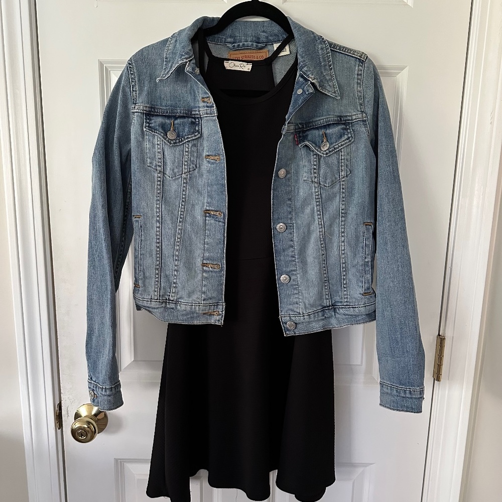 Juniors Levi Strauss & Co jean jacket size small